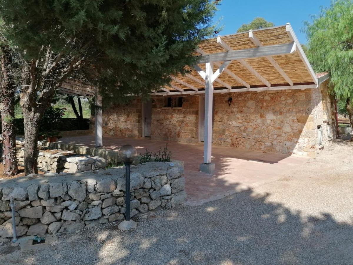 Agriturismo Allu Ruvezzu Torre Mozza Exterior foto