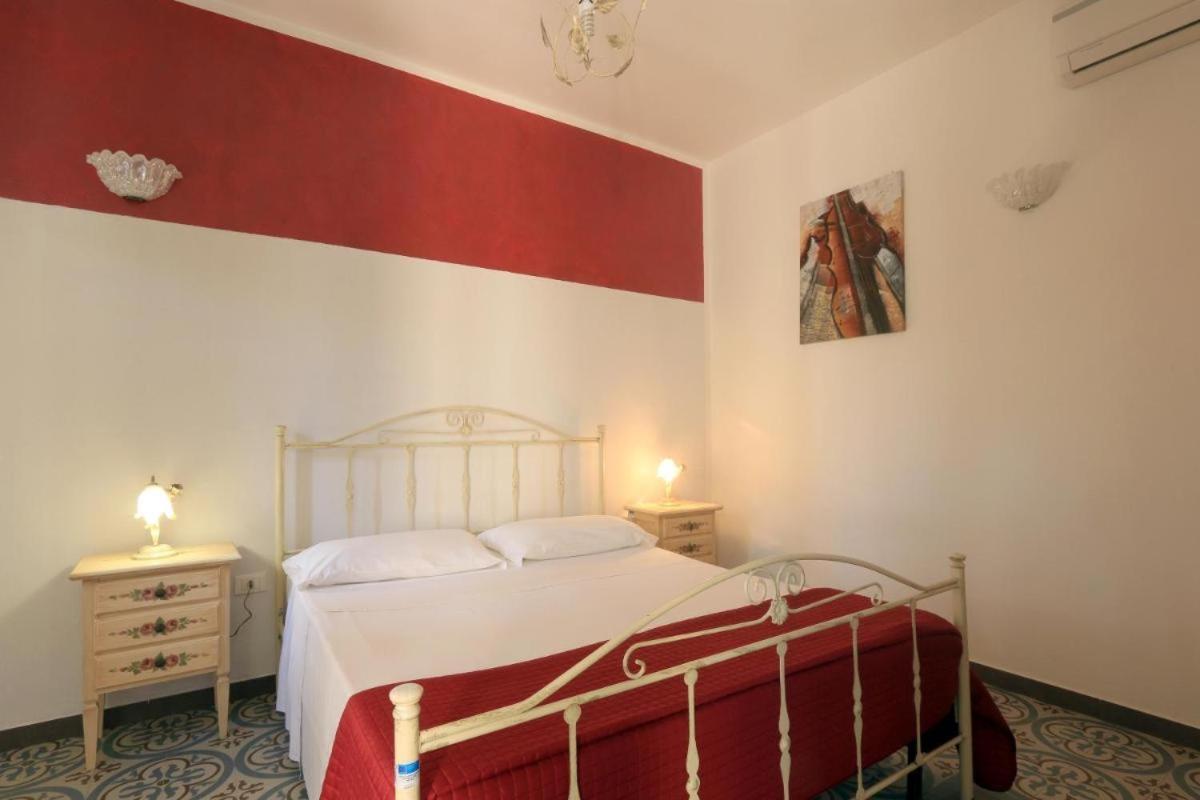 Agriturismo Allu Ruvezzu Torre Mozza Exterior foto